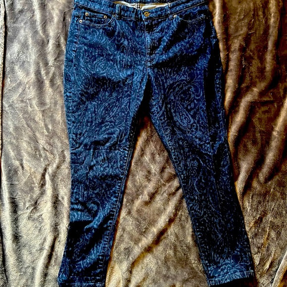 Like new jeans with print on them - Picture 1 of 2